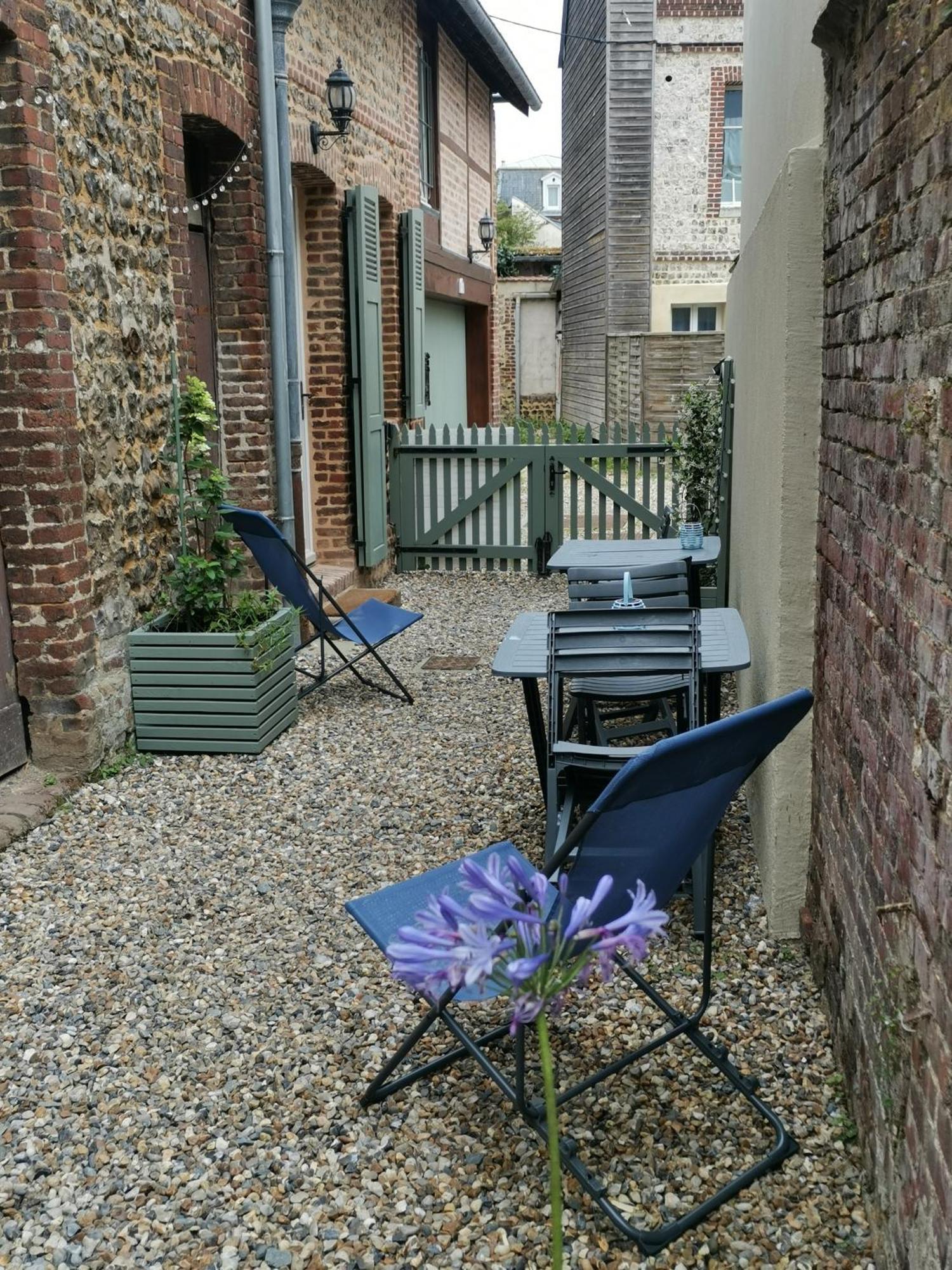 Le Clos Des Tempetes Étretat Esterno foto